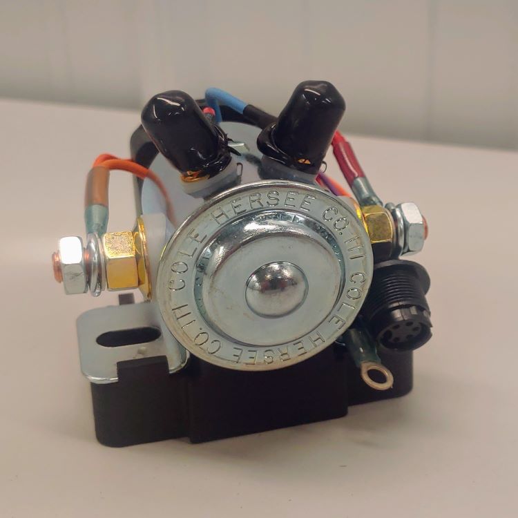 200 Amp Smart Battery Isolator - Genesis Offroad